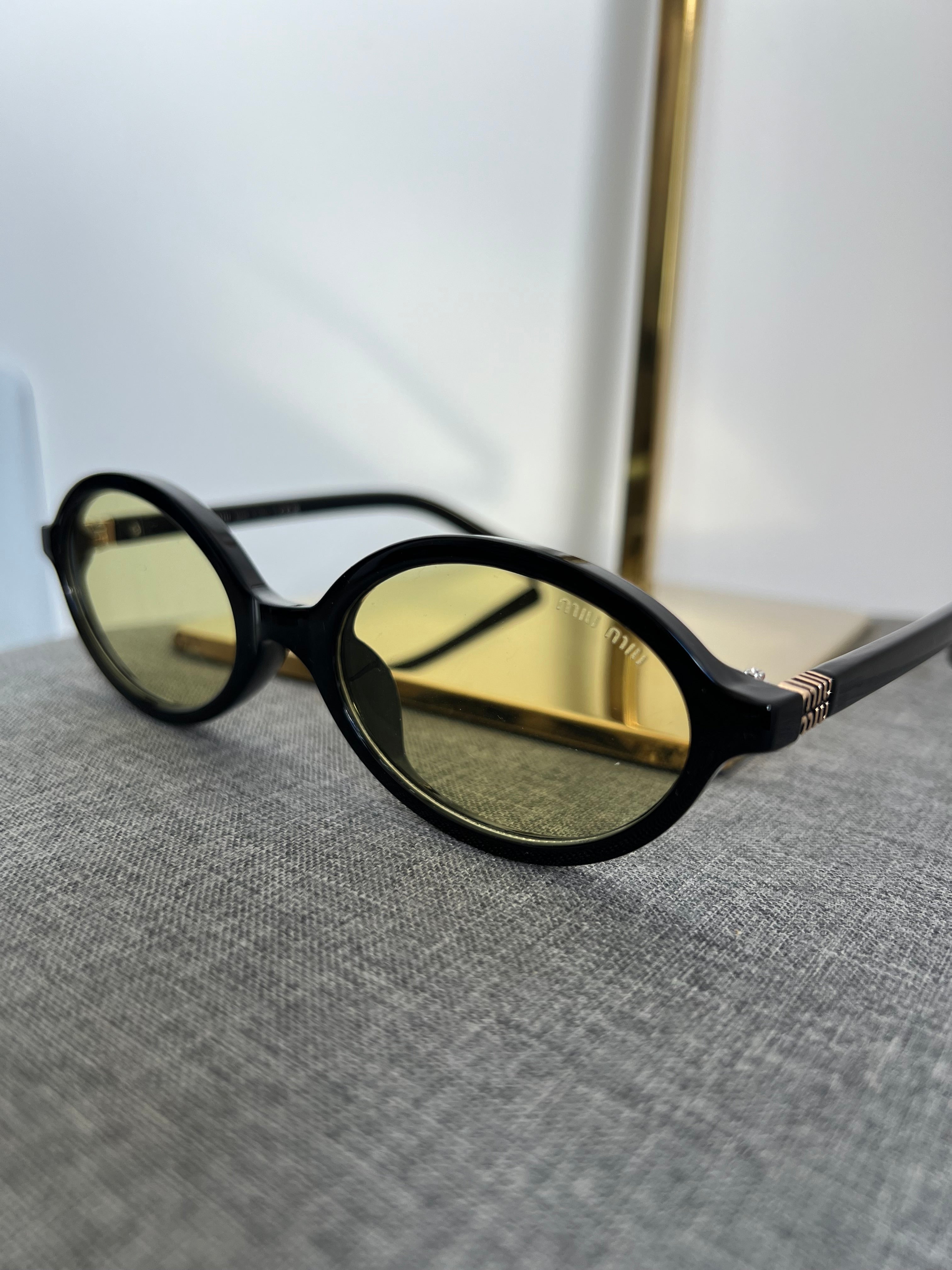 Óculos Miu Miu 6