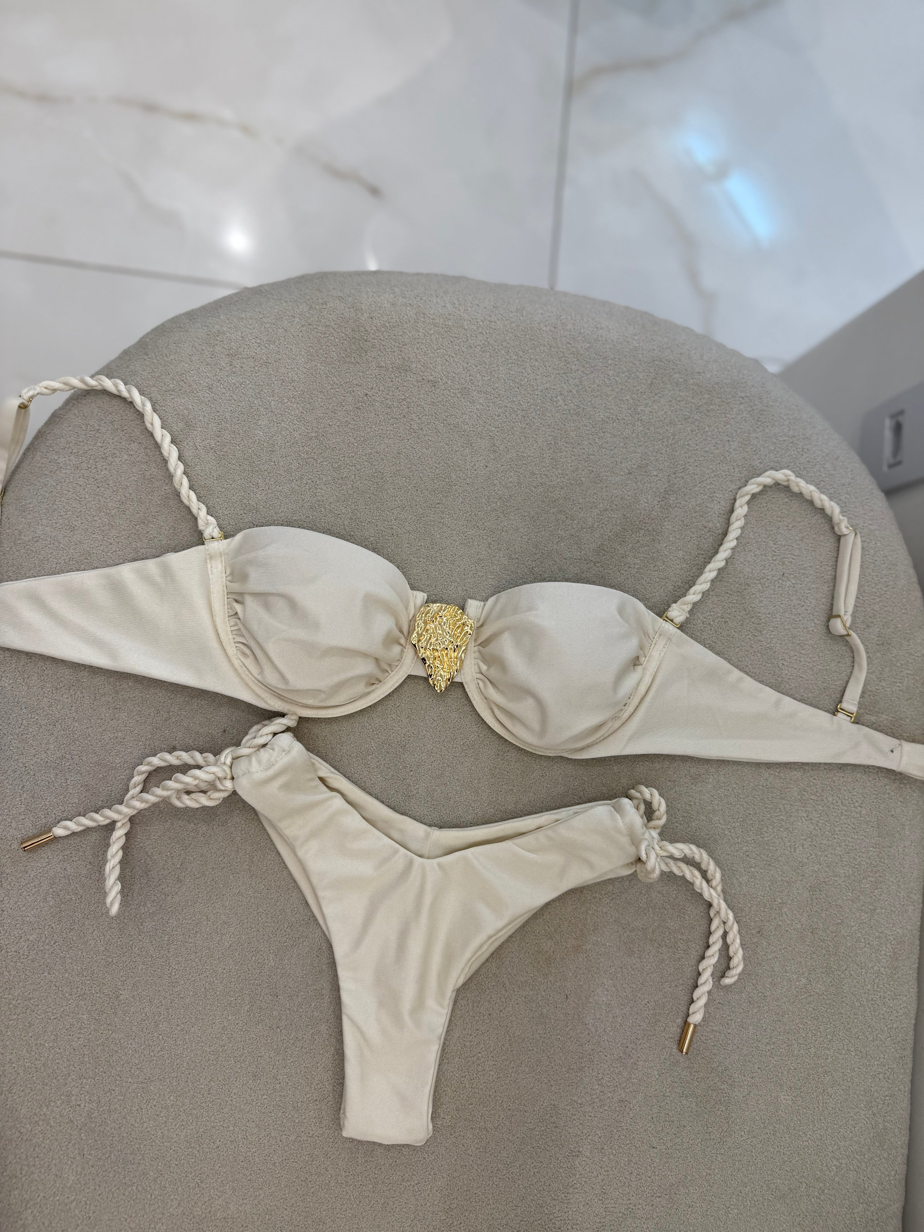 Alicia Asa Delta Off