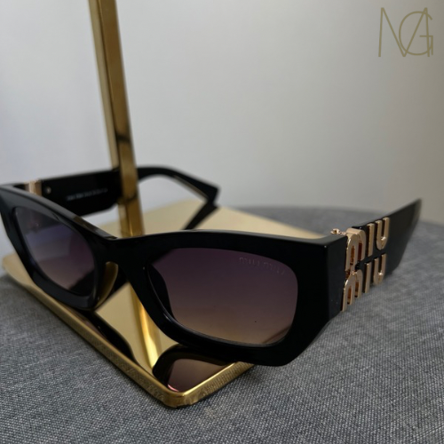 Óculos Miu Miu 3