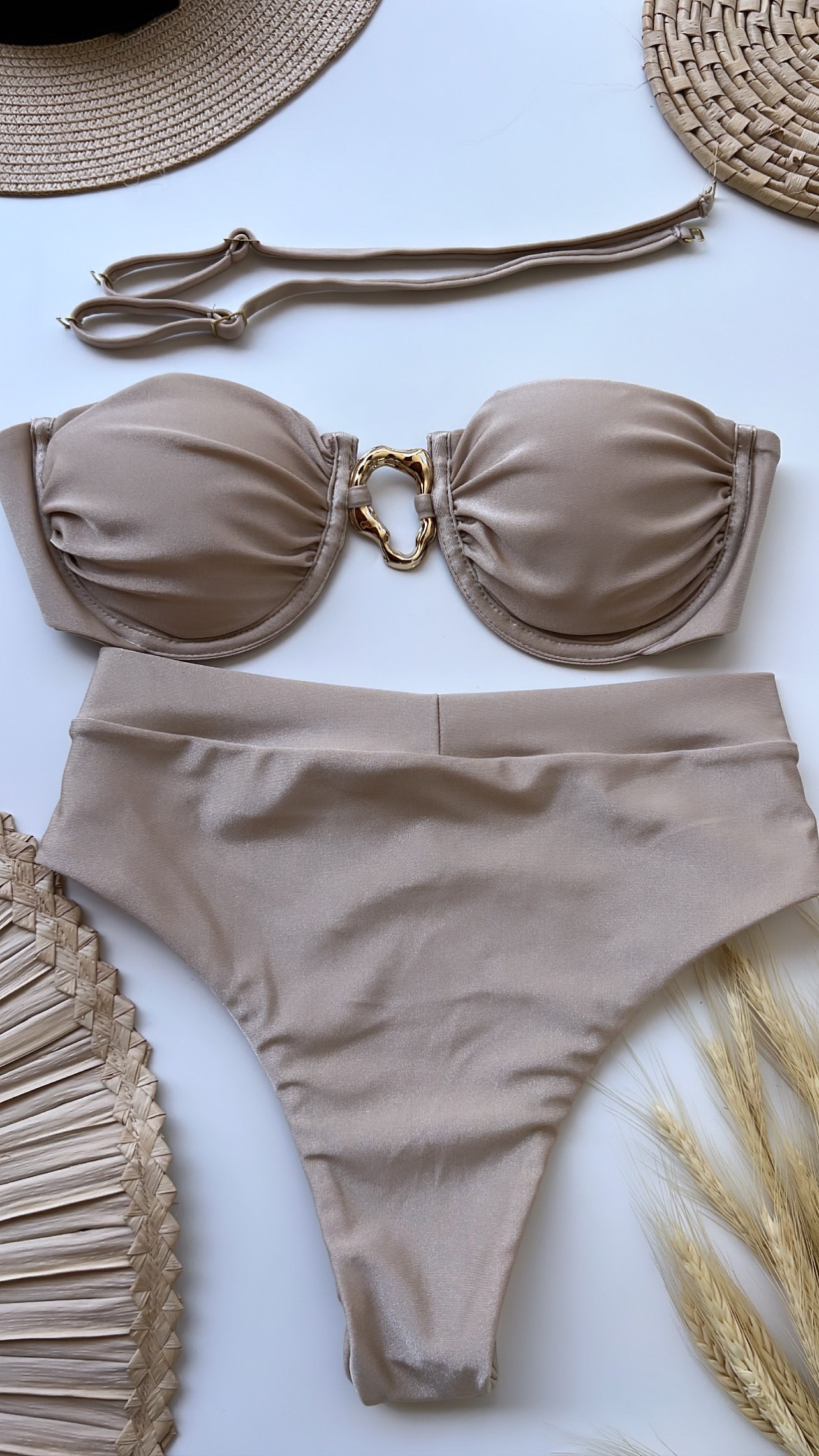 Madu Hot Pant Nude