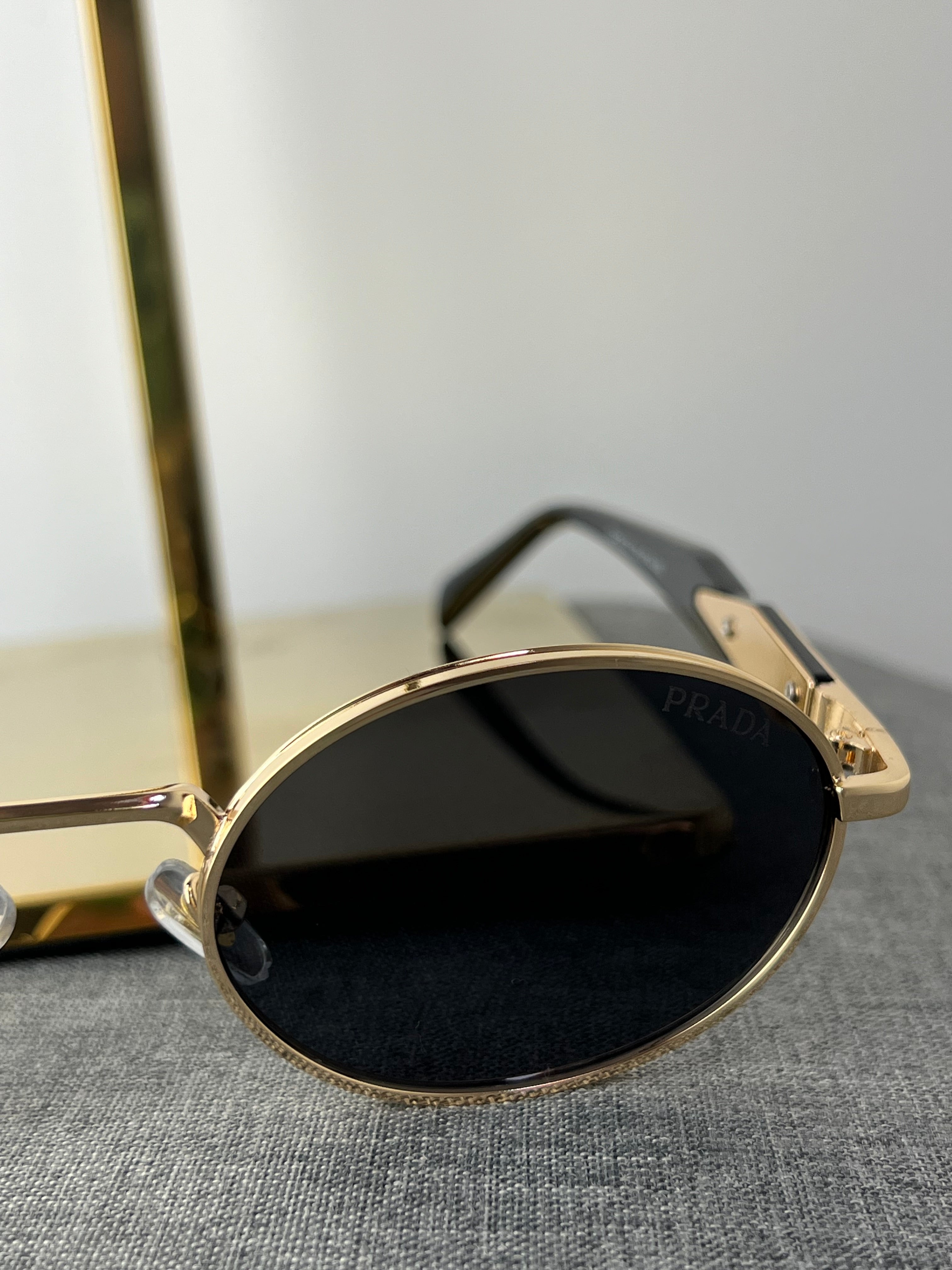 Óculos Prada