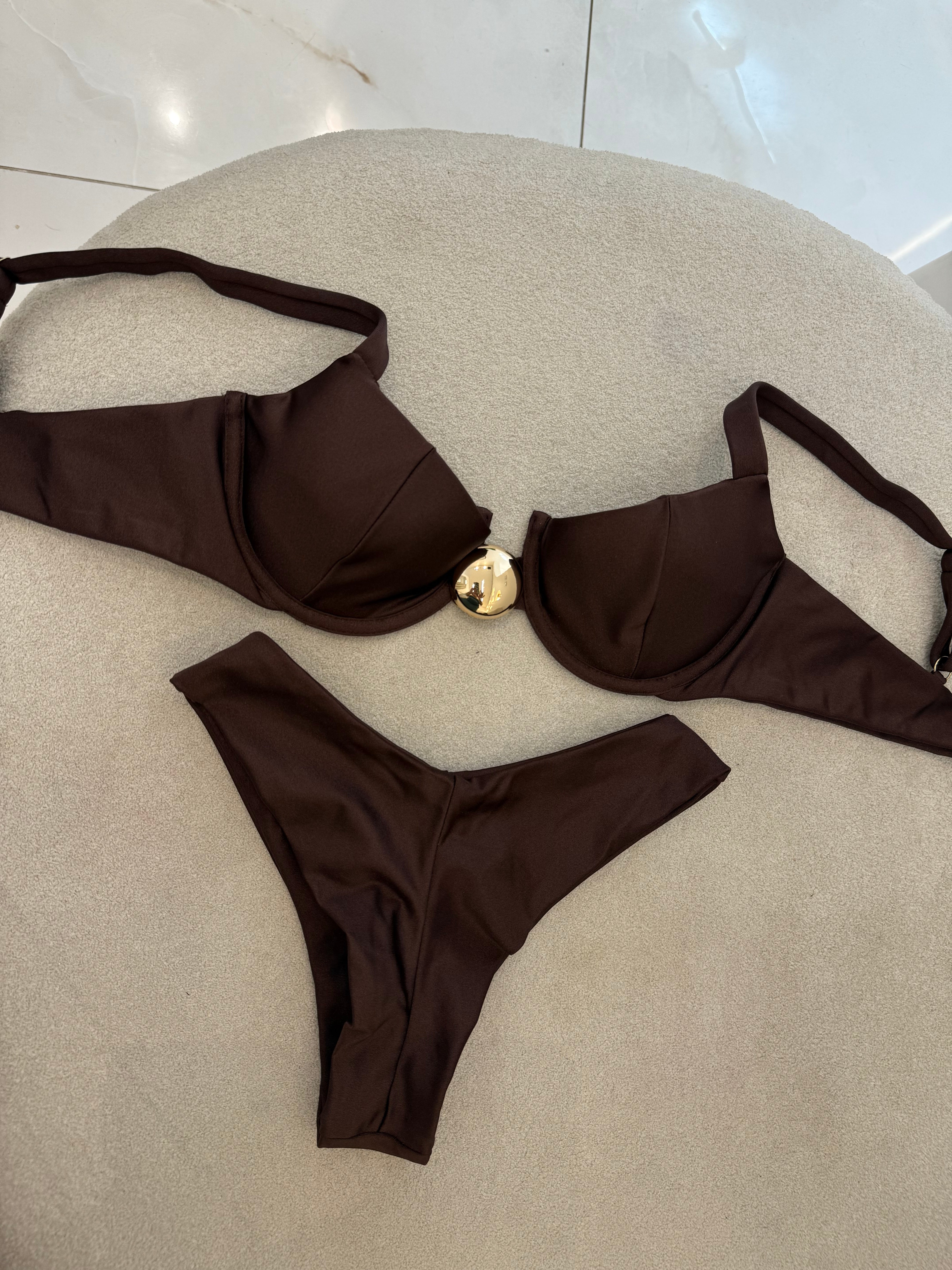 Botão Asa Delta Aro Marrom