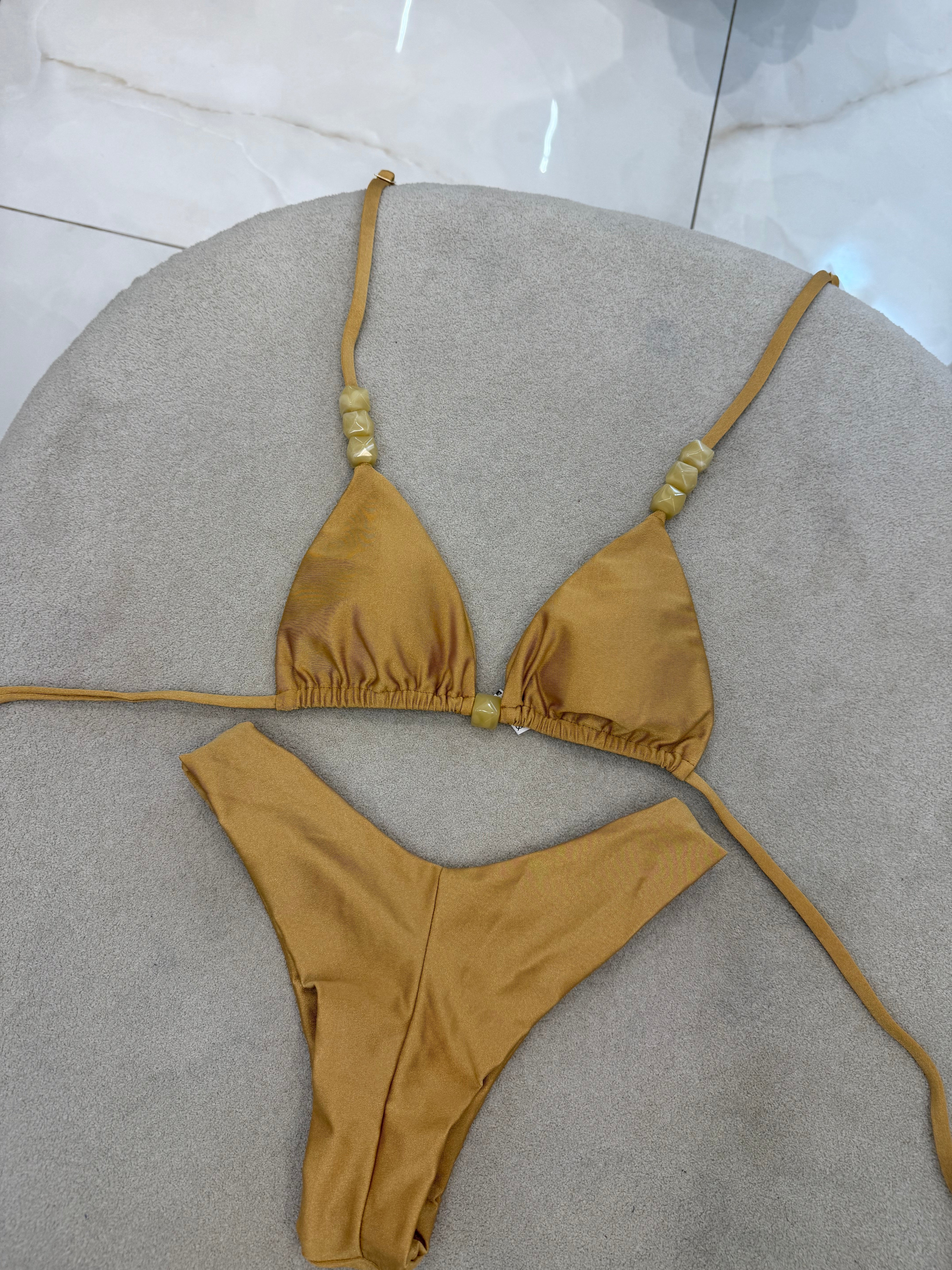 Cortininha Bali Asa Delta Dourado