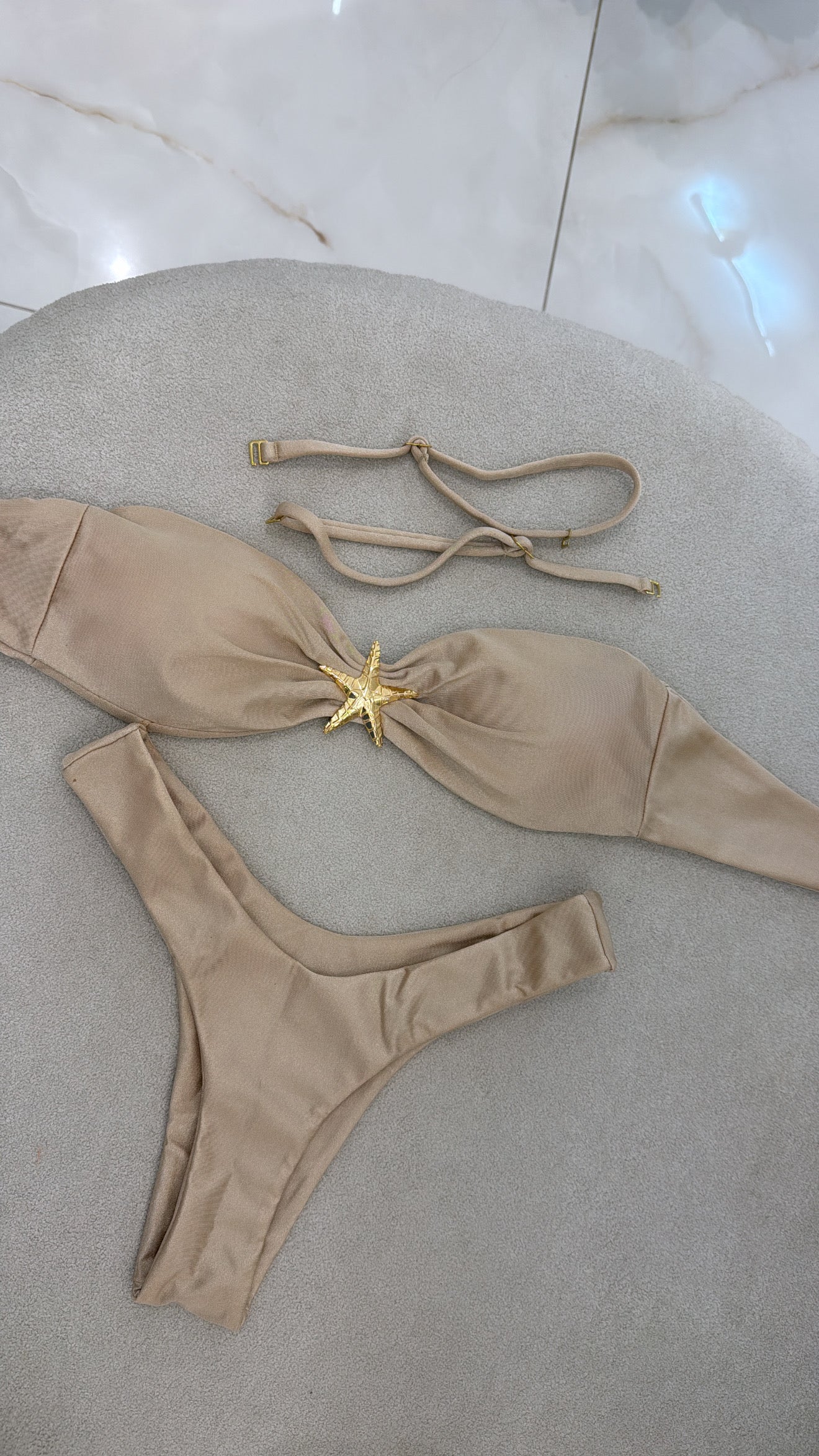 Estrela asa delta Nude