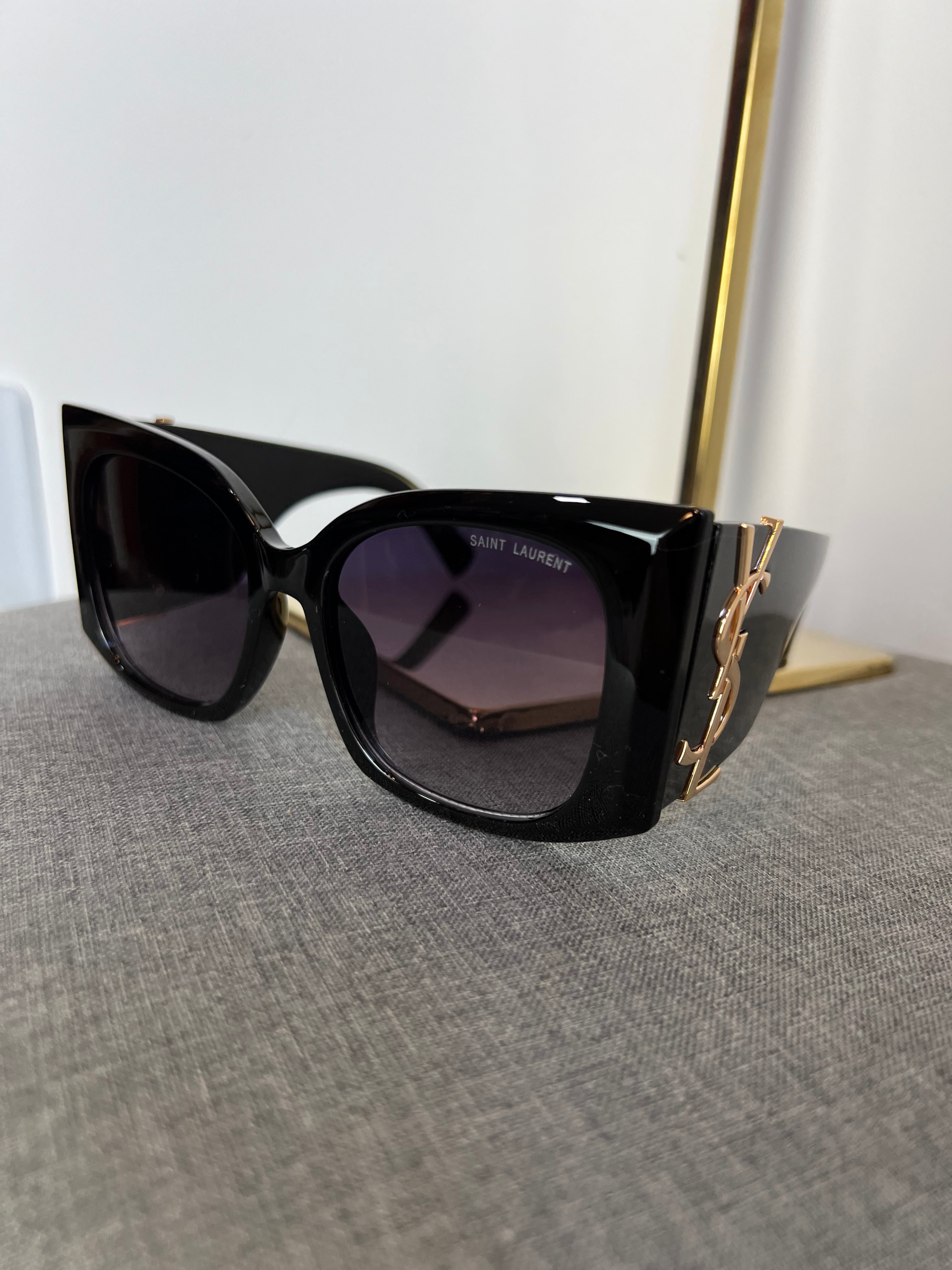 Óculos YSL