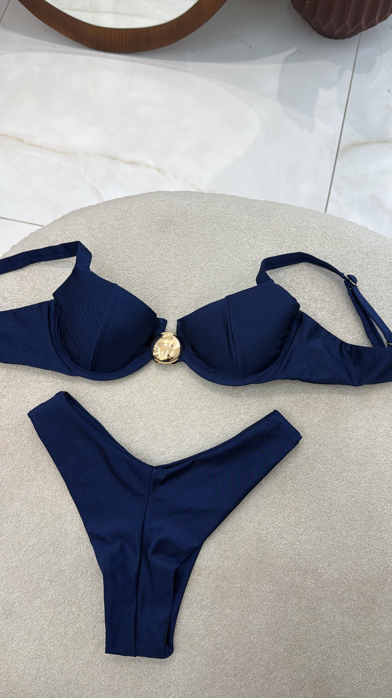 Botão Asa Delta Aro Azul Marinho