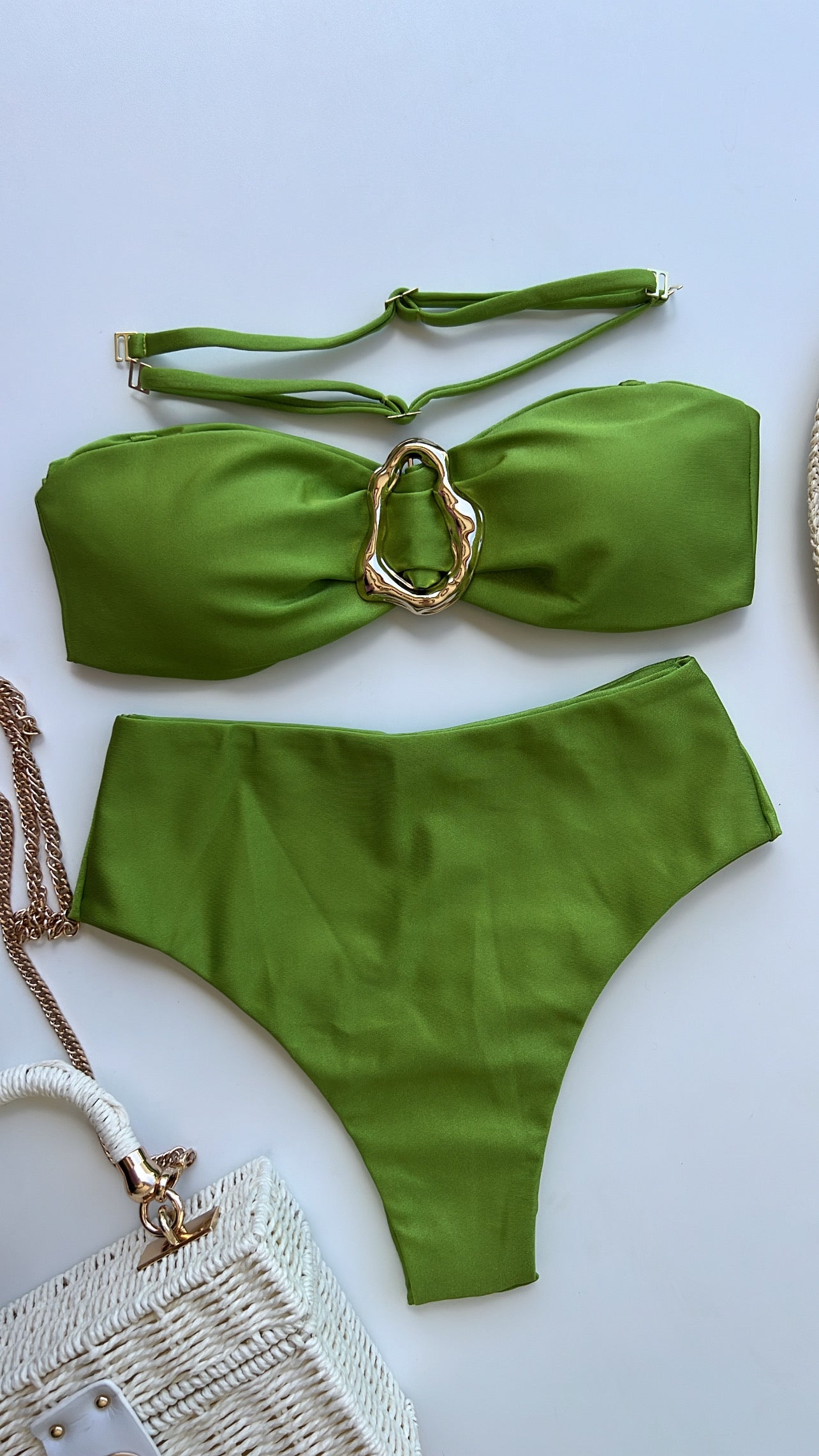 Amélia Hot Pant Verde Abacate