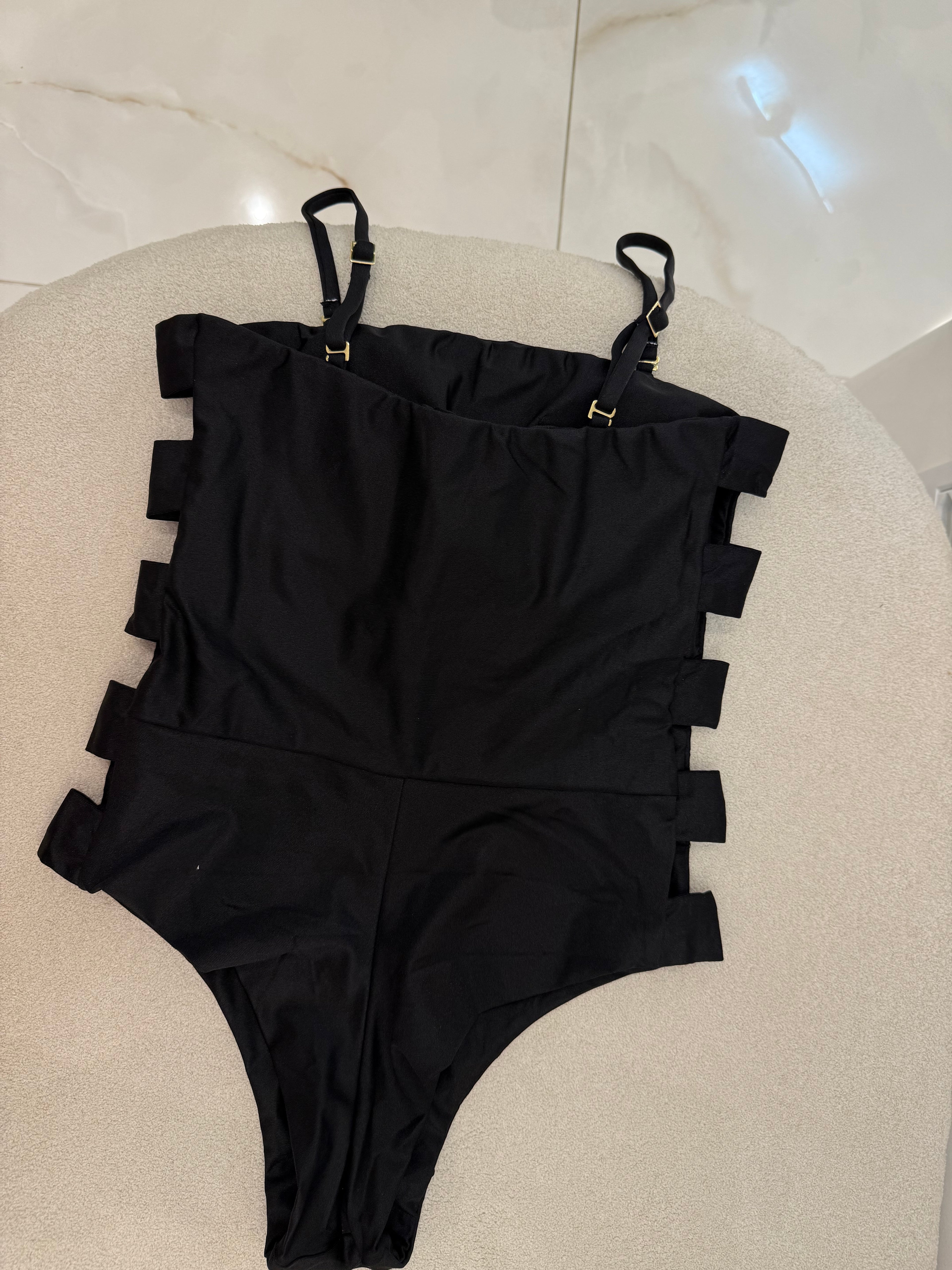 Maiô Botão Alças Removíveis