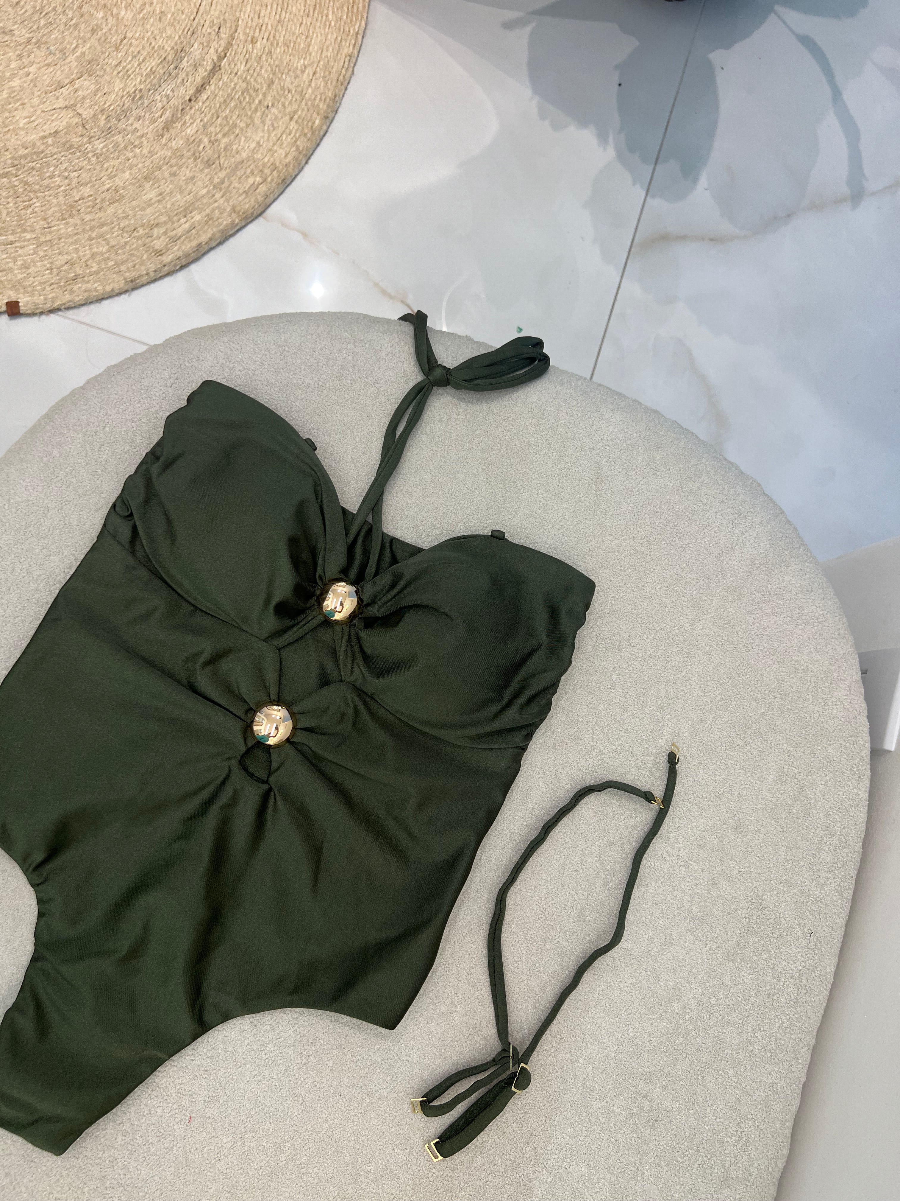 Maiô Botão (várias formas de uso)