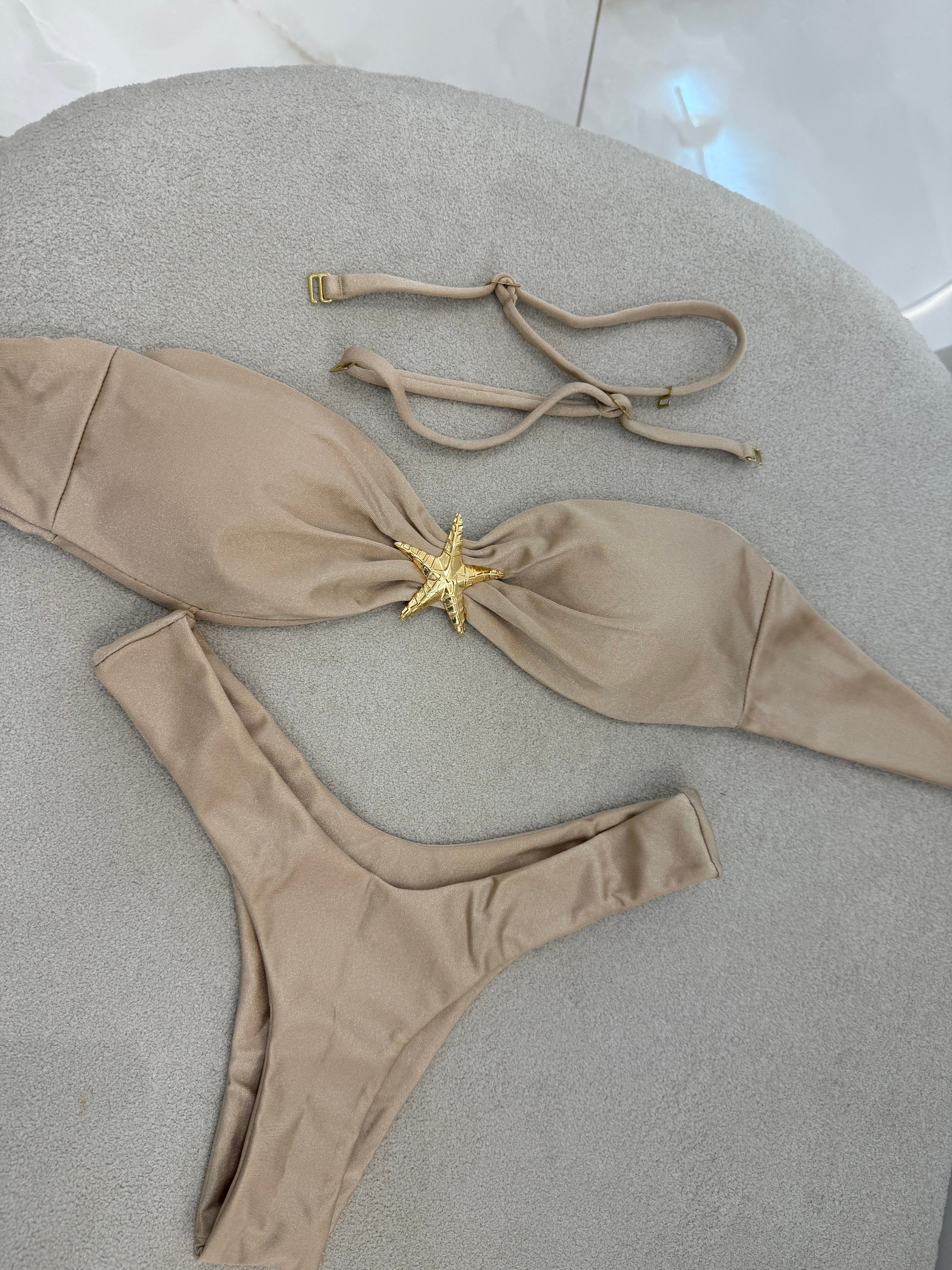 Estrela asa delta Nude