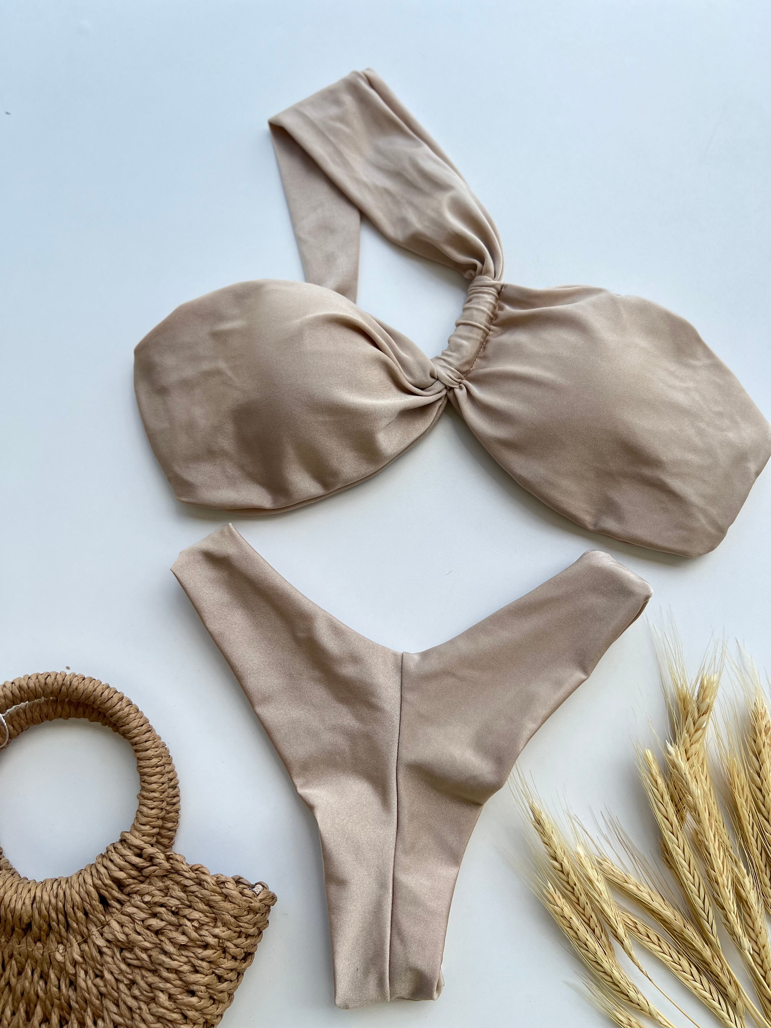 Mia Asa Delta Nude