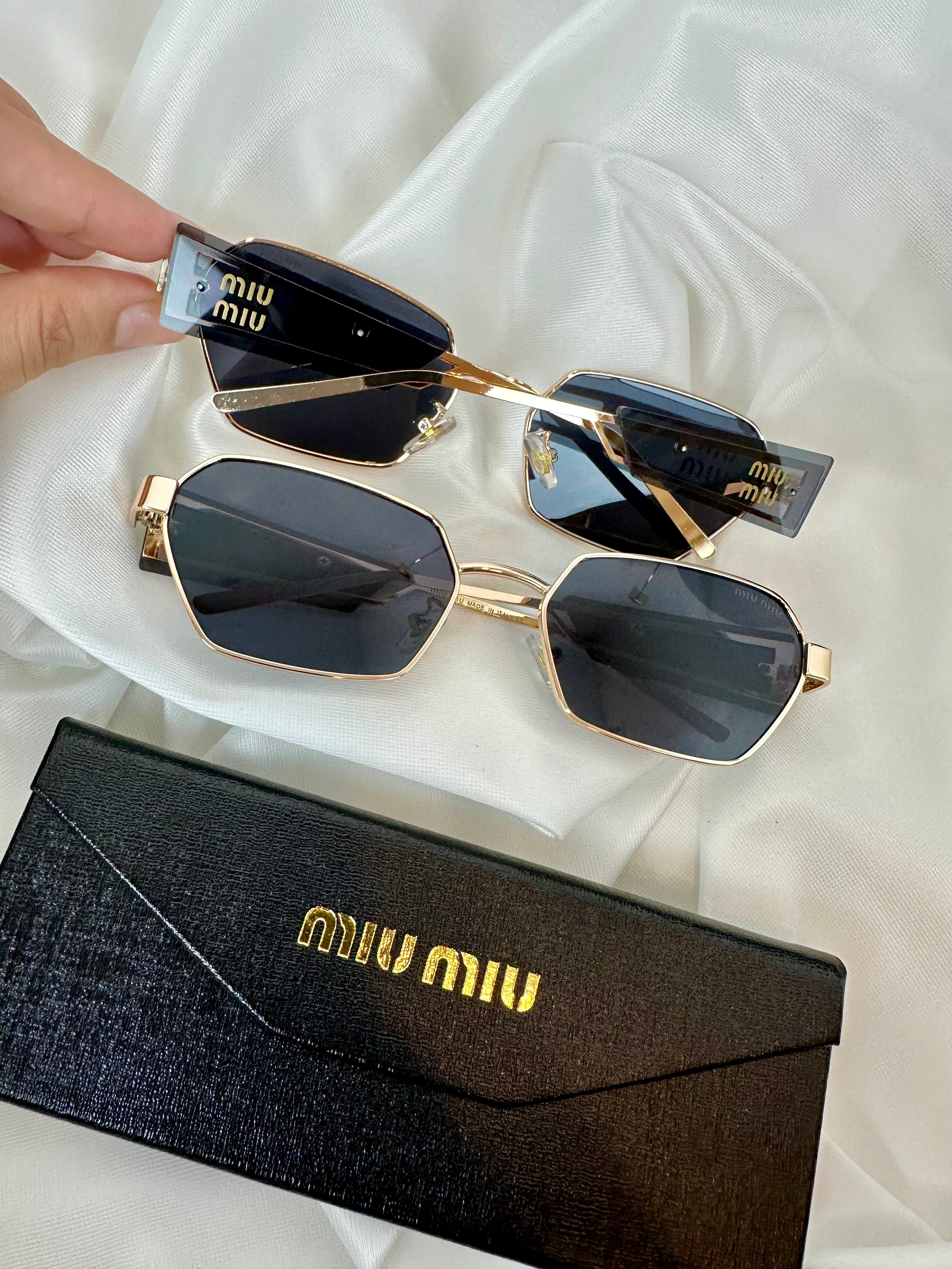 Óculos Miu Miu 4