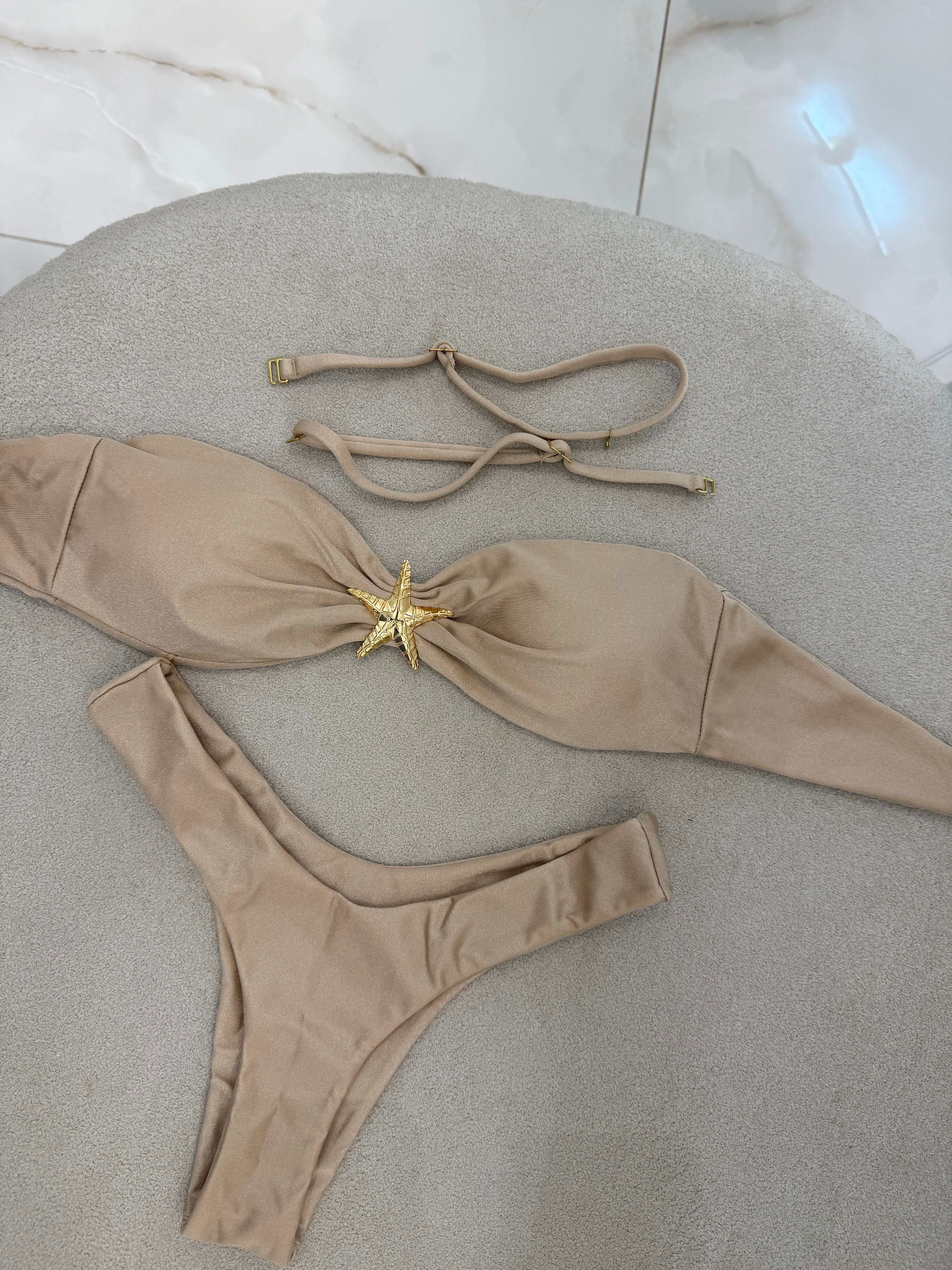 Estrela asa delta Nude
