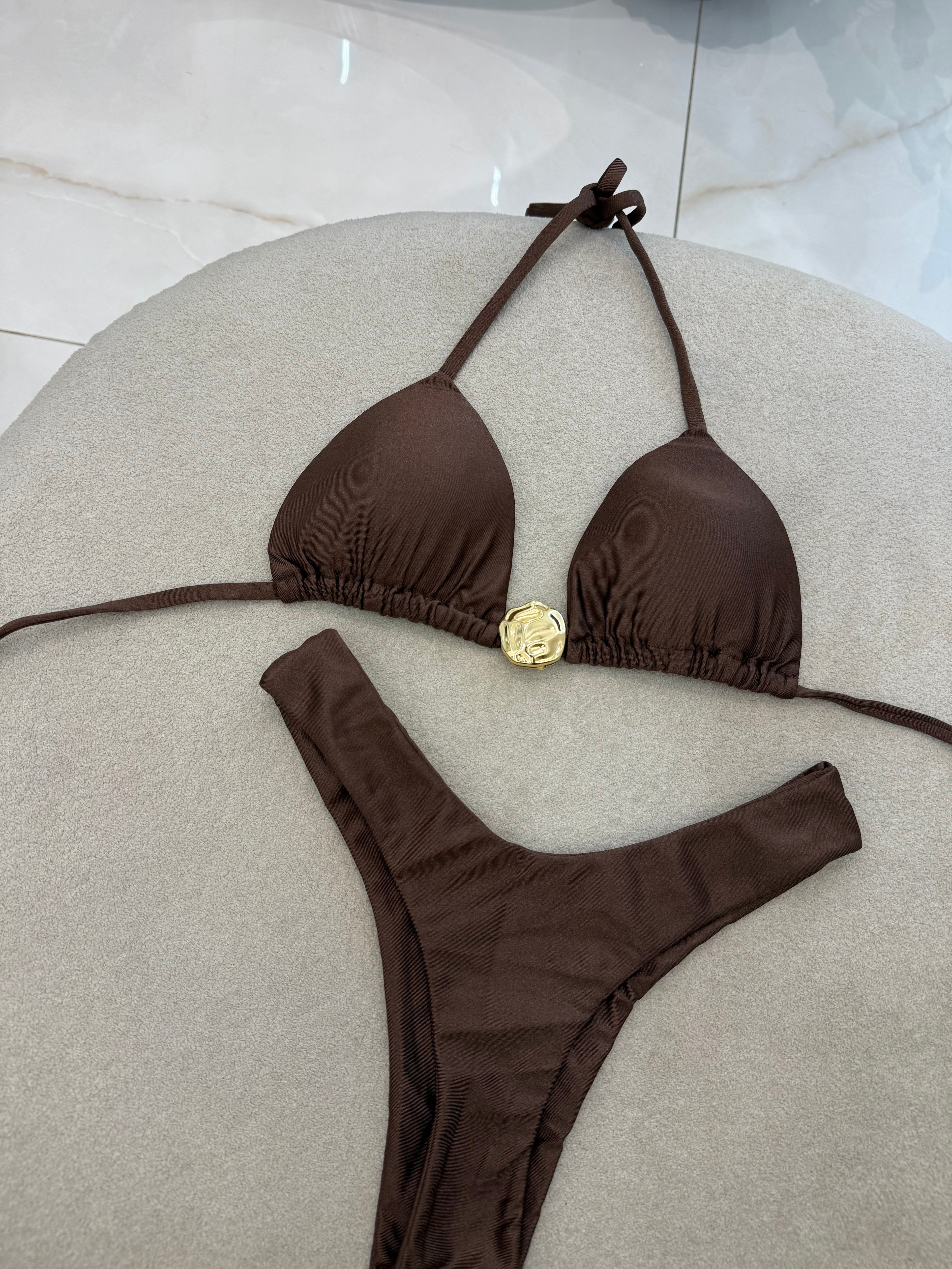 Cortininha Heloísa Asa Delta Marrom